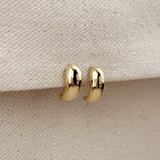 Curved small stud earrings - 18k Gold filled