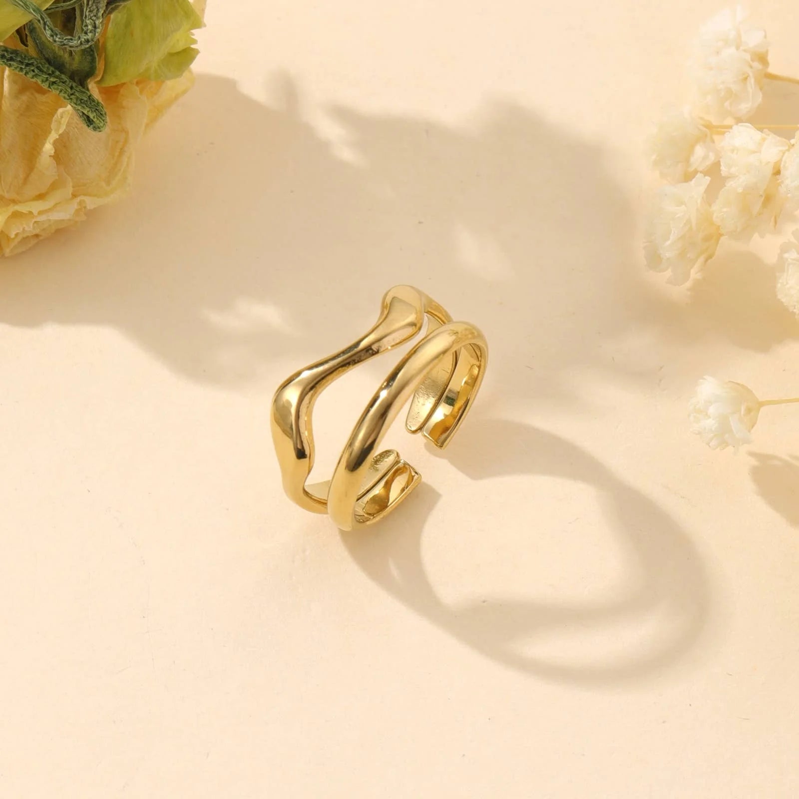 Delphiana ring - Gold